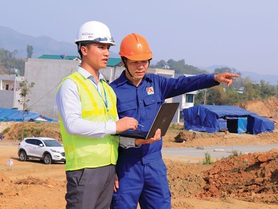 Doanh nghiệp địa ốc cởi bỏ “tấm áo chật” vùng miền