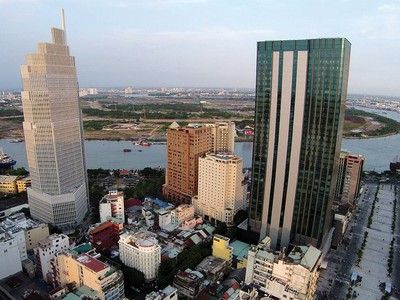 Các tòa nhà văn phòng hạng A ở trung tâm là đích ngắm của các nhà đầu tư lớn. Ảnh: Lê Toàn