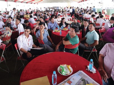 Lợi thế kép khi xây dựng trung tâm thương mại trong nội khu dự án