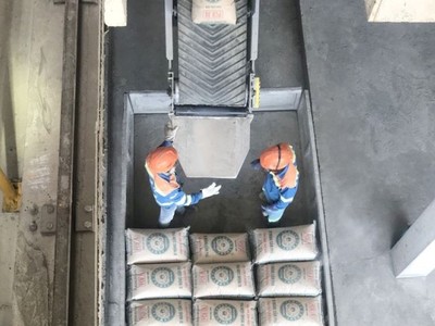 Từ 1/5/2019, một số nhà sản xuất xi măng điều chỉnh tăng giá bán với mức tăng từ 30.000 - 50.000 đồng/tấn xi măng bao và xi măng rời.