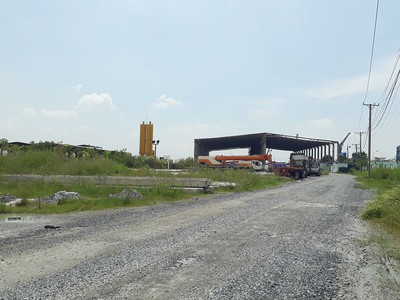 Tiêu chuẩn kỹ thuật của nhiều nhà xưởng còn thấp nên trong quá trình sản xuất đã ảnh hưởng rất lớn đến môi trường