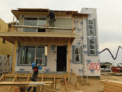 Bất động sản Mỹ chịu thêm tổn thương vì chiến tranh thương mại