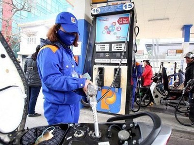 Giá xăng dầu tăng cao khiến cho chỉ số CPI tháng 5 của Hà Nội tăng 0,65%