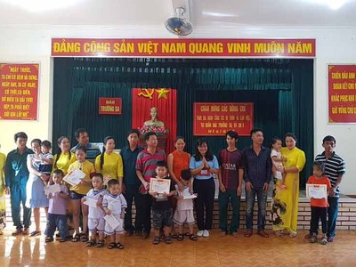 Học bổng giải golf Vì trẻ em Việt Nam đến với học sinh Trường Sa