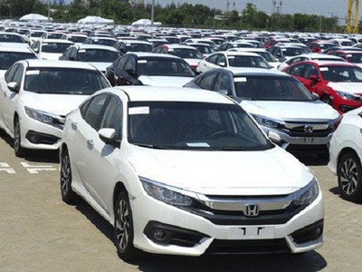 Chi nhập khẩu ô tô nguyên chiếc trong 5 tháng lớn hơn tiền bán gần 800.000 tấn cà phê