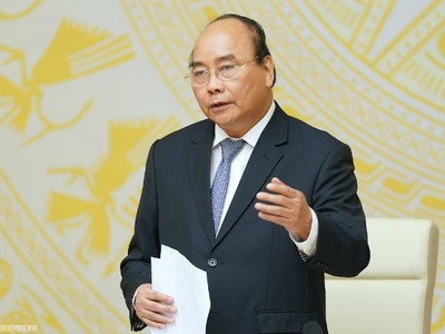 Thủ tướng đề nghị, trước hết, báo chí cách mạng nước ta phải thể hiện dòng chảy chính của xã hội nước ta. Dòng chảy chính ấy là xã hội chúng ta tốt đẹp, công cuộc Đổi mới của đất nước đang làm Việt Nam thay đổi từng ngày, là thành quả 30 năm Đổi mới, tốc độ tăng trưởng ở mức cao, đời sống nhân dân được cải thiện.