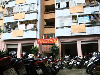 Bãi đỗ xe ngoài trời tại N3B. Ảnh: Thành Nguyễn