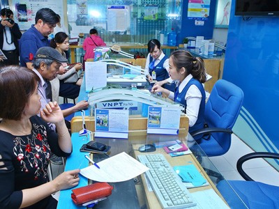 Các nhà mạng liên tục “tung chiêu” nhằm giữ chân khách hàng và phát triển thuê bao mới.