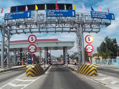 Trạm thu phí BOT Cam Thịnh trên Quốc lộ 1