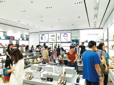 Màn ‘thổi lửa’ của Vincom vào thị trường bán lẻ