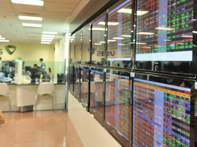 Đón sóng ngành thời hội nhập