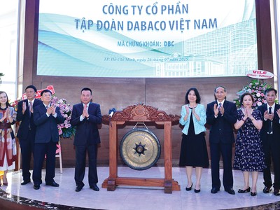 Sàn HOSE hiện có 380 doanh nghiệp niêm yết, giá trị vốn hóa đạt 3,28 triệu tỷ đồng