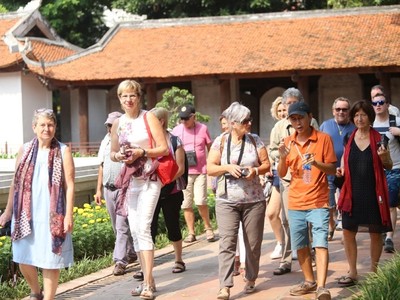 Ước tính, 7 tháng đầu năm 2019, khách quốc tế đến Việt Nam đạt 9.796.785 lượt, tăng 7,9% so với cùng kỳ năm 2018. Ảnh: Hồ Hạ.