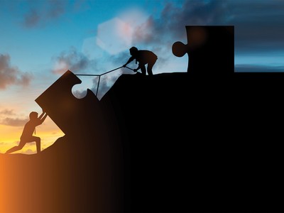 M&A thành công, vai trò của “bà mối” mát tay