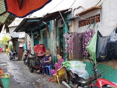 Người dân khu Mả Lạng mong mỏi Thành phố sớm có phương án đền bù, giải tỏa để ổn định cuộc sống