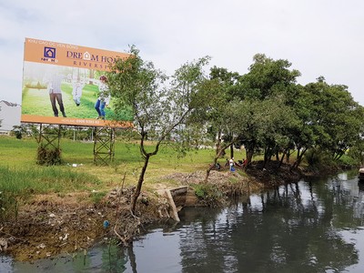 Dự án Dream Home Riverside bỏ hoang vì mãi không được cấp phép xây dựng. Ảnh: Gia Huy