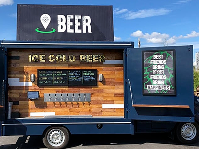 Bên trong xe tải bia có 7 vòi chứa đủ các loại bia thủ công và dụng cụ nấu ăn.