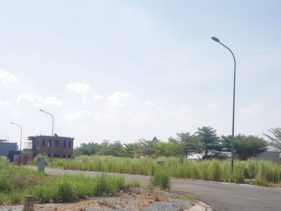 Long An hiện đang có nhiều dự án bị chậm tiến độ, ảnh hưởng tới chương trình phát triển đô thị chung của tỉnh