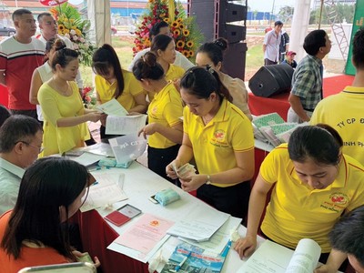 Quy định giao dịch bằng tiền mặt trên 300 triệu đồng phải lập báo cáo được đánh giá là thiếu thực tiễn