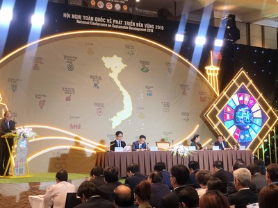 Thủ tướng Chính phủ Nguyễn Xuân Phúc chủ trì Hội nghị toàn quốc về Phát triển bền vững 2019. 