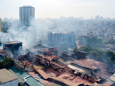 Đã hơn hai tuần kể từ khi xảy ra sự cố hỏa hoạn, chưa nhiều thông tin được công bố từ phía Rạng Đông