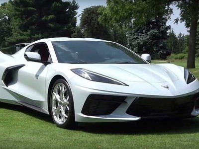 Giá của Corvette C8 2020 thực sự 'rẻ đến vô lý' dù ở thị trường nào