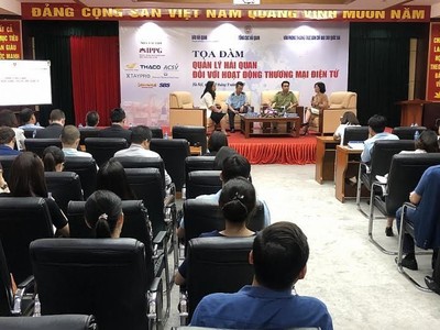 Tọa đàm Quản lý hải quan đối với hoạt động thương mại điện tử.