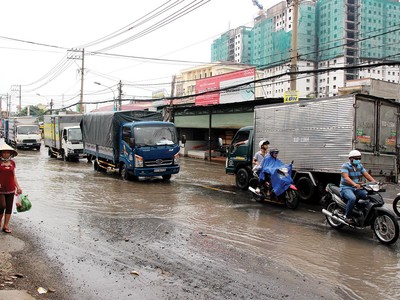 Ngập lụt trở thành nỗi ám ảnh của người dân TP.HCM