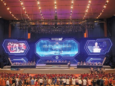 Toàn cảnh Diễn đàn Cấp cao và Triển lãm quốc tế về công nghiệp 4.0 năm 2019.