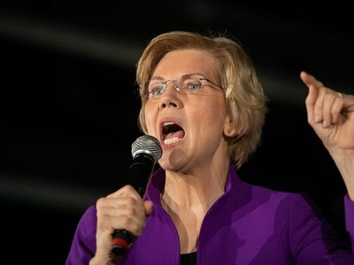 Thượng nghị sĩ Elizabeth Warren. Ảnh: AFP