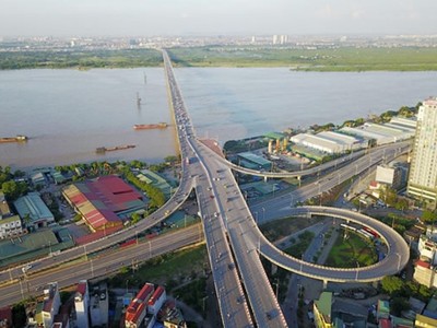 Việc đầu tư xây dựng cầu Vĩnh Tuy giai đoạn 2 nhằm hoàn thiện mặt cắt ngang theo quy hoạch, từng bước hoàn thiện đường Vành đai 2, tăng cường khả năng lưu thông hai bên bờ sông Hồng.