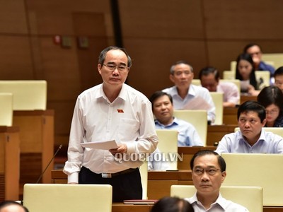 Đại biểu Nguyễn Thiện Nhân, Bí thư Thành ủy TP.HCM tại Quốc hội chiều 23/10