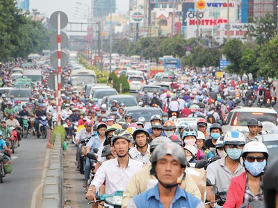 Giao thông đang là điểm trừ khiến bất động sản khu Tây Bắc TP.HCM chậm phát triển. Ảnh: Gia Huy