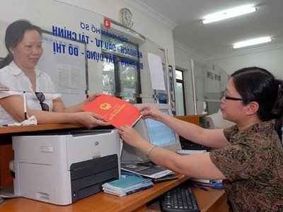 Hộ nghèo được ghi nợ tiền sử dụng đất tái định cư khi Nhà nước thu hồi đất