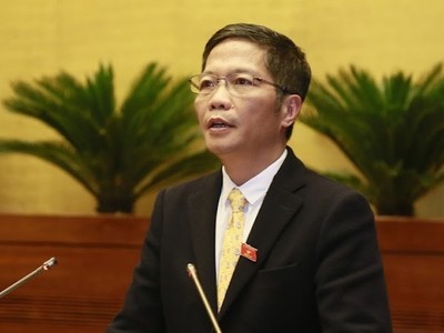 Chặn hàng hóa nước ngoài đội lốt xuất xứ Việt Nam