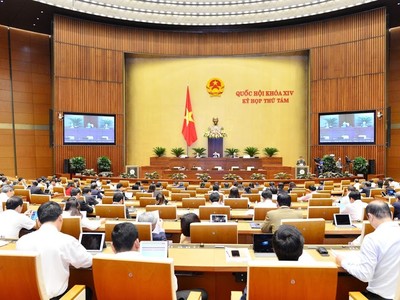 Mục tiêu tổng quát của Kế hoạch Phát triển kinh tế - xã hội năm 2020, không còn cụm từ “tăng trưởng nhanh”, thay vào đó, đã nhấn mạnh yếu tố “phát triển bền vững”.