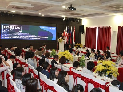 Hội thảo thu hút sự tham gia của nhiều học giả trong và ngoài nước