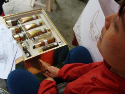 Cảnh báo lừa đảo khi mua mỹ phẩm đắt tiền trả góp