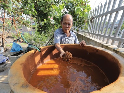 Tại miền Trung, nhiều hộ dân chưa có nước sạch để phục vụ cho nhu cầu sinh hoạt thường ngày
