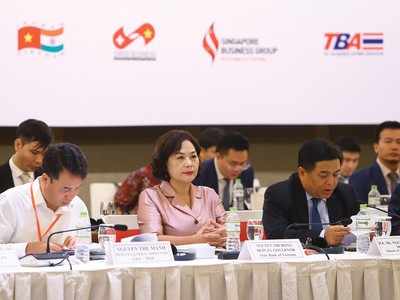 Diễn đàn Doanh nghiệp Việt Nam (VBF) giữa kỳ 2019 bàn về vai trò của cộng đồng doanh nghiệp trong phát triển nhanh gắn với bền vững, trong đó có nội dung phát triển ổn định thị trường tiền tệ, ngoại hối