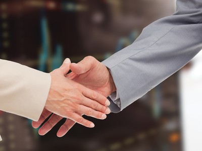 Hợp tác với tập đoàn tài chính nước ngoài là xu hướng được dự báo sẽ chi phối hướng đi sắp tới của thị trường tài chính Việt Nam