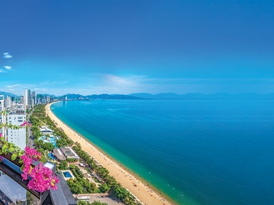 Doanh nghiệp bất động sản “hướng biển”