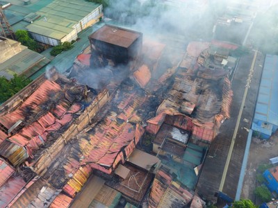 Việc di dời các cơ sở công nghiệp trong nội đô còn gặp nhiều khó khăn