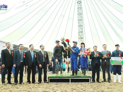 Vinamilk công bố Nghị quyết HĐQT mua trên 51% GTNFoods