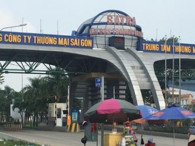 Khu đất của Công ty Thuận Hưng đã bàn giao cho UBND TP.HCM để SATRA sử dụng từ lâu, nhưng đất hoán đổi của doanh nghiệp đến giờ vẫn “bặt vô âm tín”.