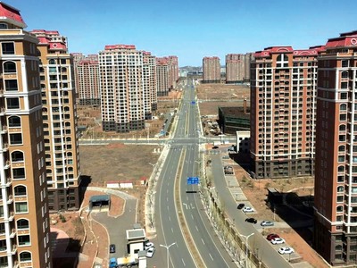 Trung Quốc: Giá nhà giảm, chủ đầu tư “ăn bớt” tiện ích, chất lượng