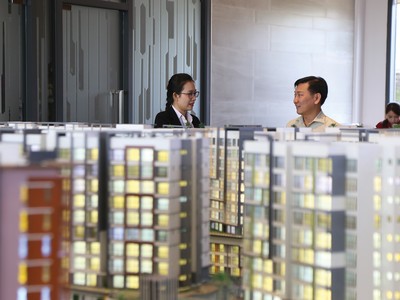 Môi giới bất động sản ngóng thưởng Tết