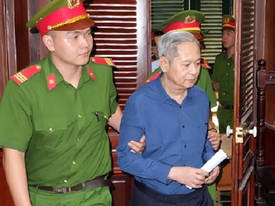 Bị cáo Nguyễn Hữu Tín, nguyên Phó Chủ tịch UBND TP.HCM bị đề nghị mức án 7 - 8 năm tù