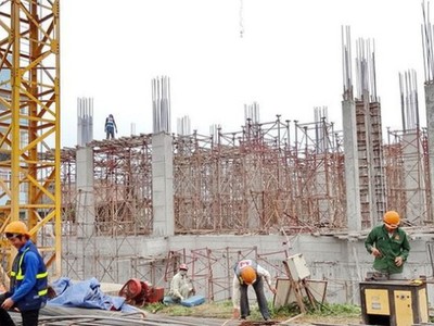 Hà Nội yêu cầu các đơn vị tổ chức khám sức khỏe cho cán bộ, công nhân làm việc tại công trường xây dựng (ảnh minh họa)