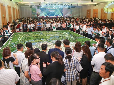 Thị trường bất động sản vùng ven đang thu hút sự quan tâm của nhiều nhà đầu tư. Ảnh: Gia Phú